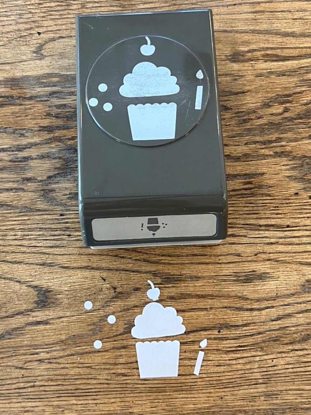Stampin’ Up! Cupcake Builder Paper Punch Scrapbooking & Craft Tool Supply